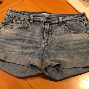 Old Navy Boyfriend jean shorts.